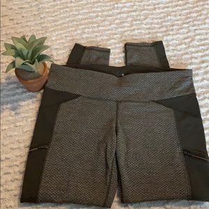 Athleta criss cross drifter legging